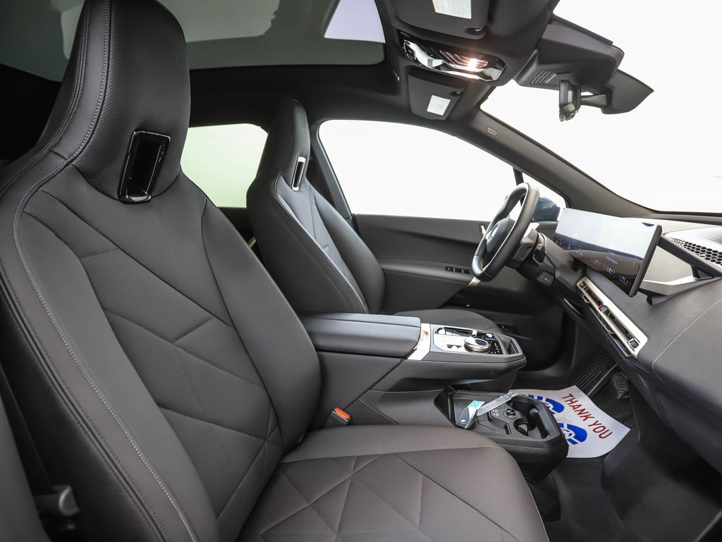 Thumbnail: 2024 BMW iX - 31