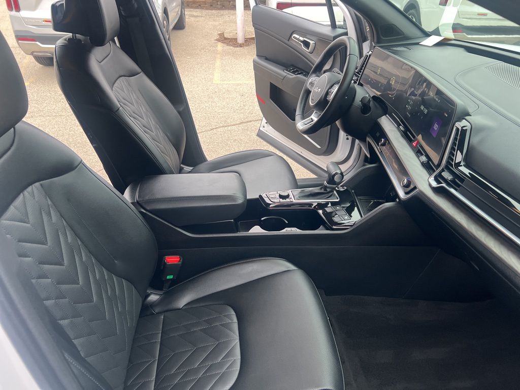2023 Kia Sportage X-Line photo