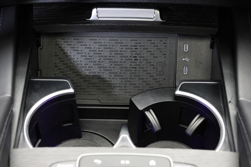 Thumbnail: 2026 Mercedes-Benz GLE - 28