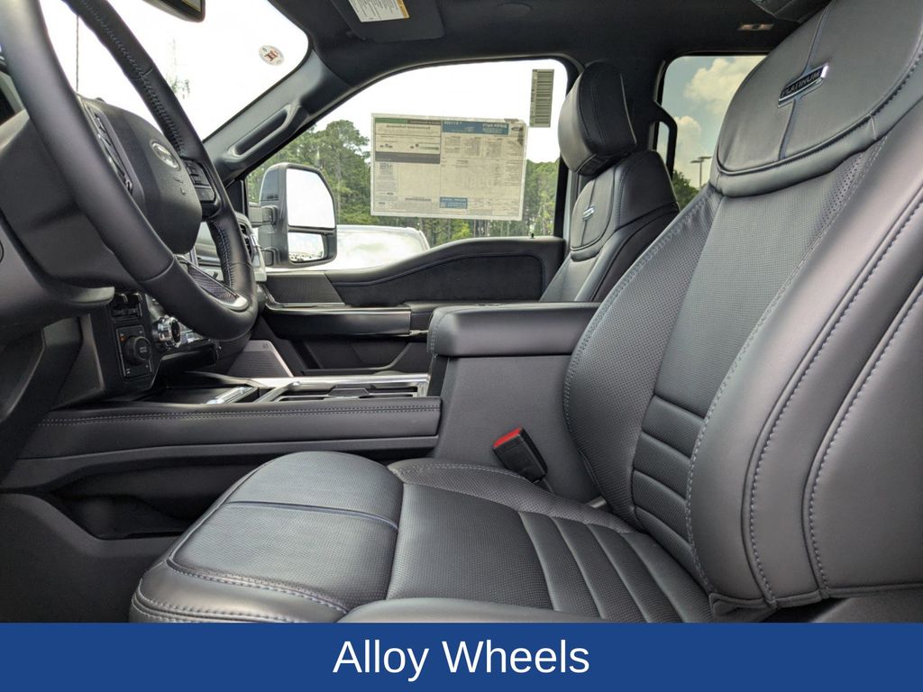 2025 Ford F-350 Platinum