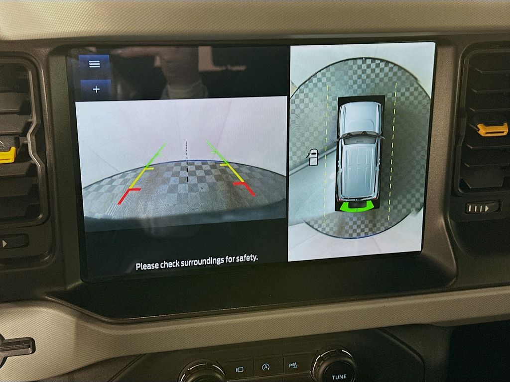 Thumbnail: 2022 Ford Bronco - 14