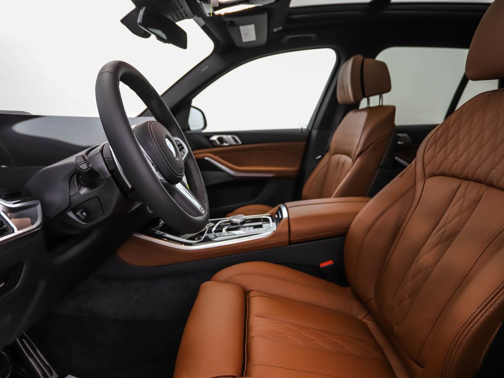 Thumbnail: 2026 BMW X5 - 11