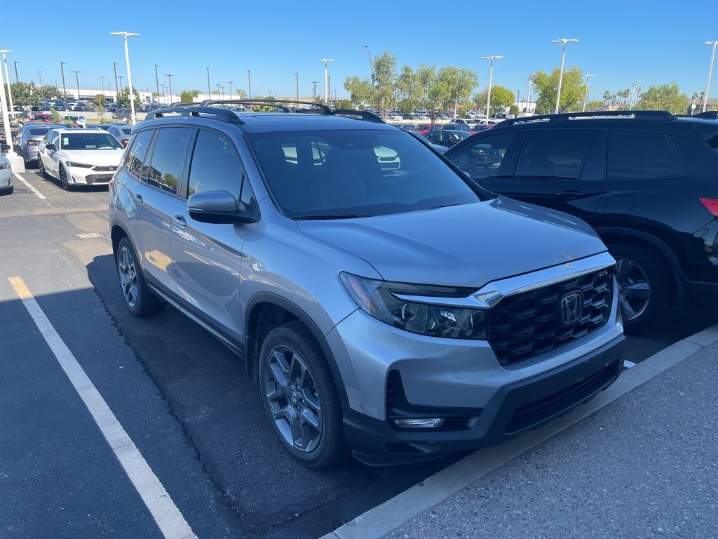 Thumbnail: 2022 Honda Passport - 3