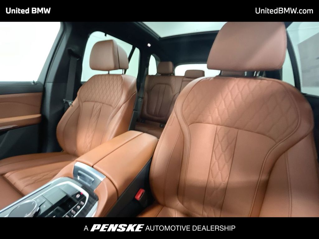 Thumbnail: 2026 BMW X5 - 13