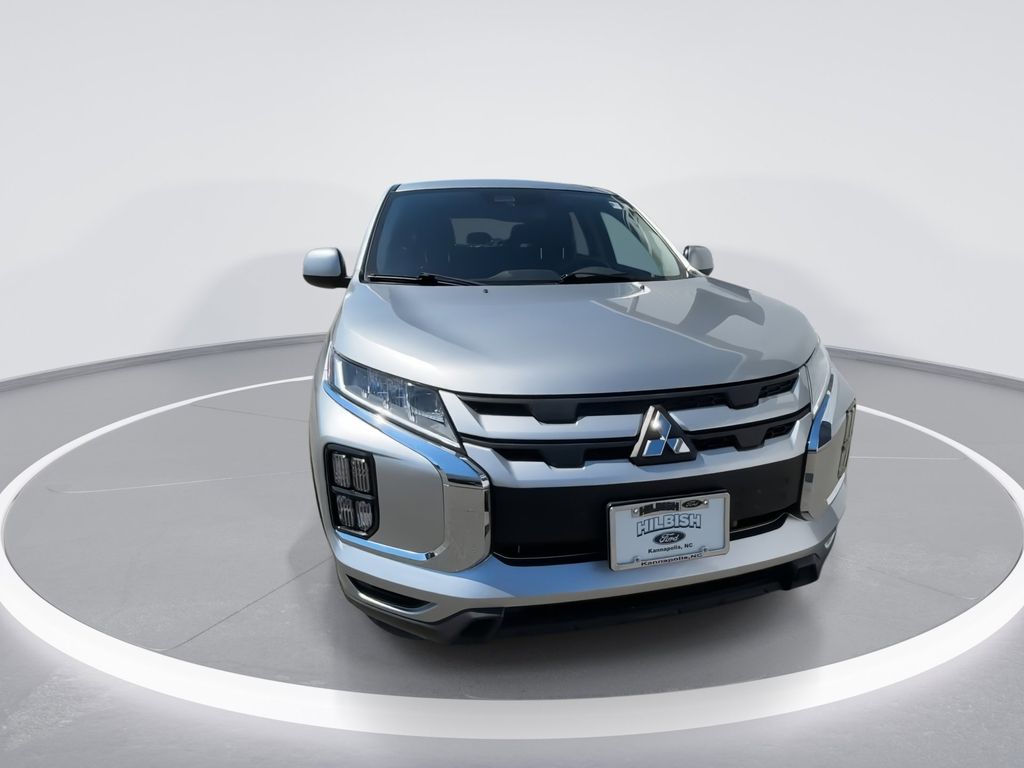 Used 2024 Silver Mitsubishi 2.0 ES image 3