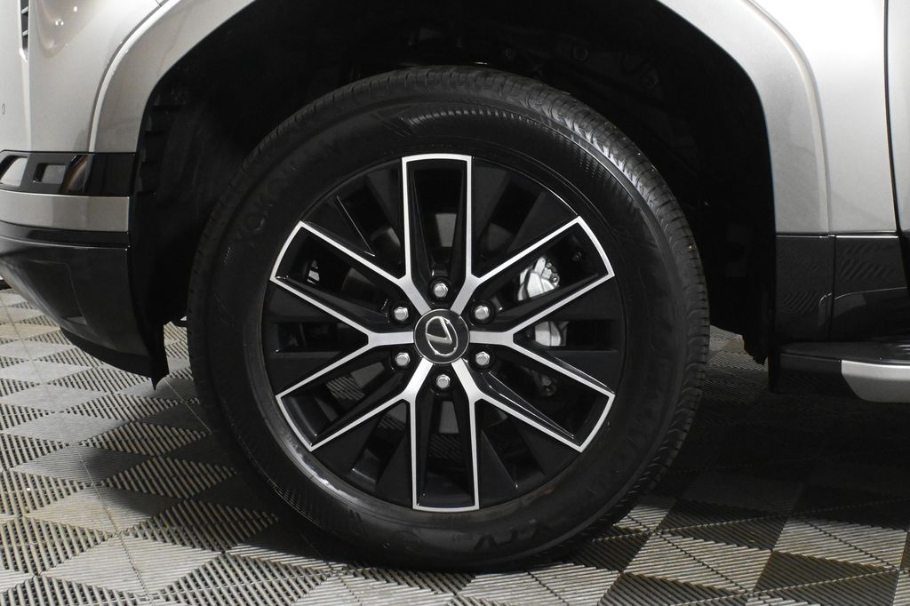 Thumbnail: 2025 Lexus GX - 12