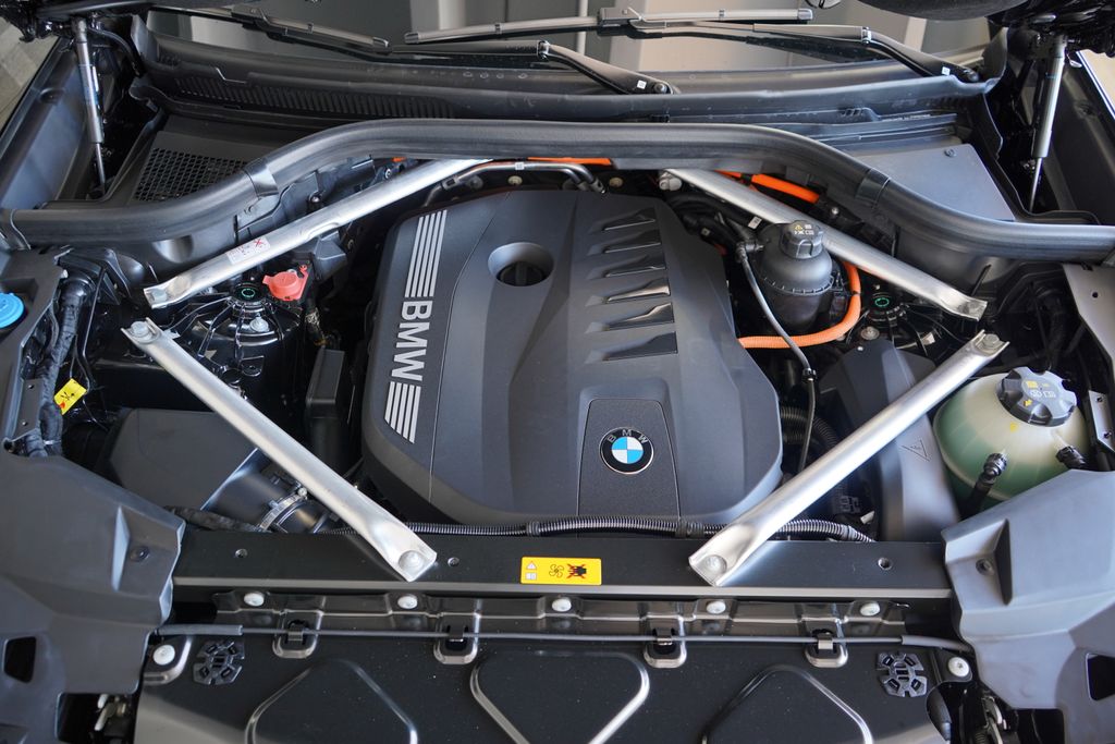 Thumbnail: 2026 BMW X5 - 23