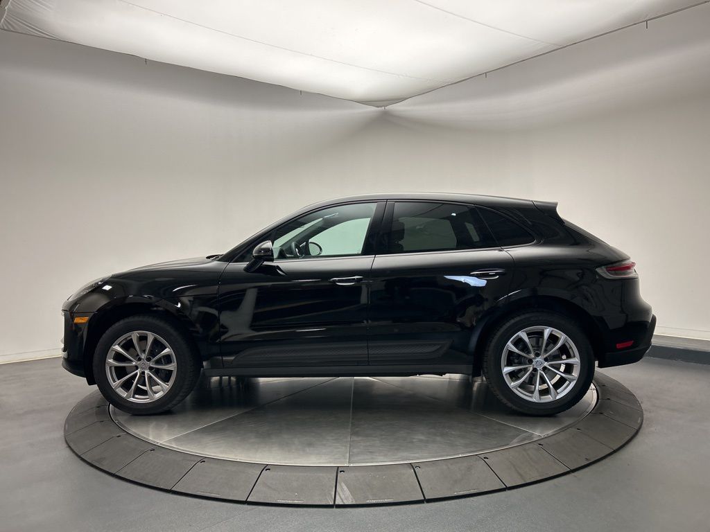 Thumbnail: 2025 Porsche Macan - 4