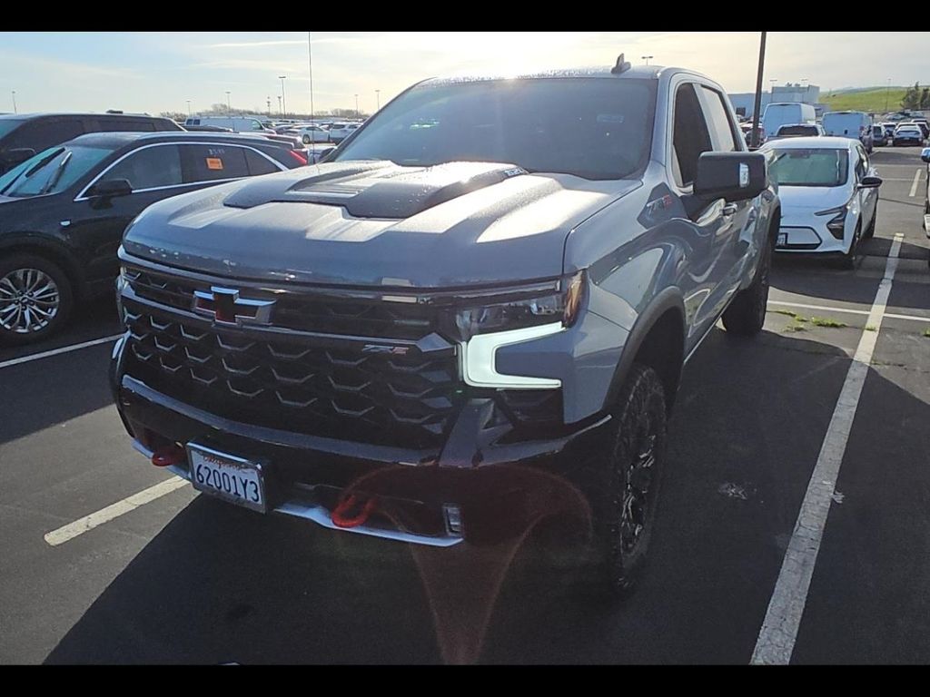 2024 Chevrolet Silverado 1500 ZR2 Crew Cab 4WD