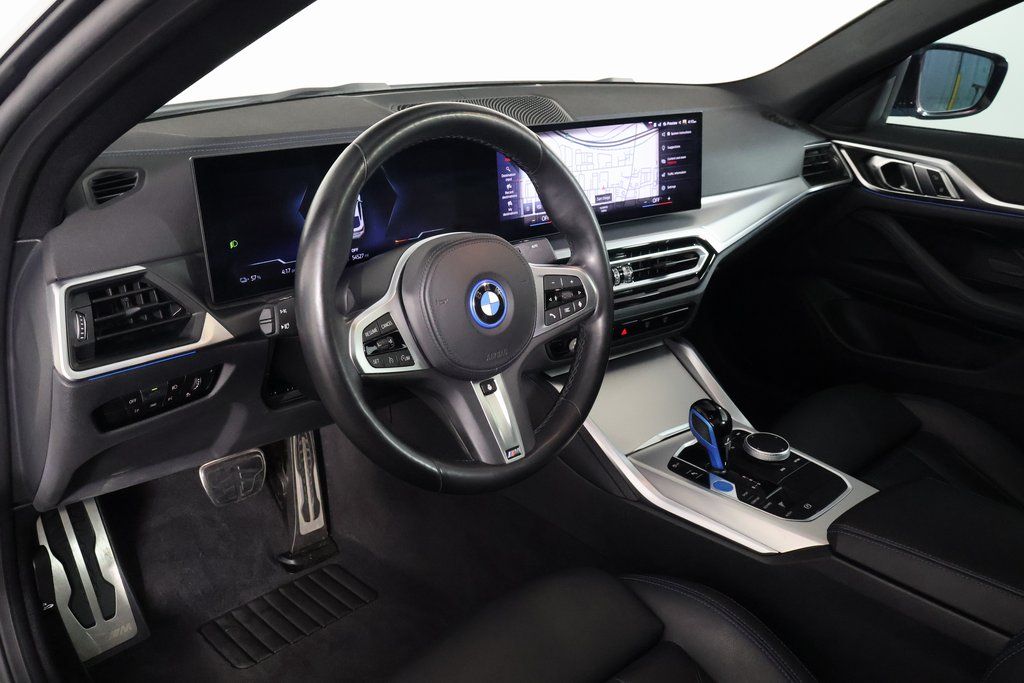 Thumbnail: 2023 BMW i4 - 7