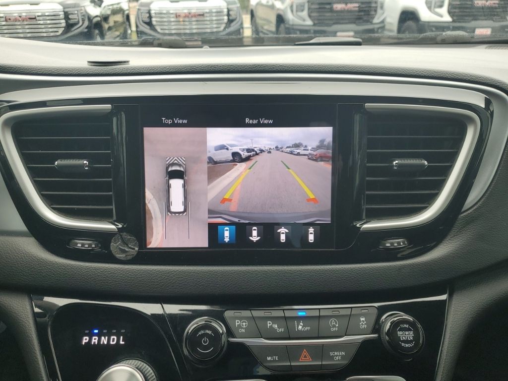 Used Car 2020 Chrysler Pacifica  Touring L Plus For Sale Under $25,000 In Austin, Texas