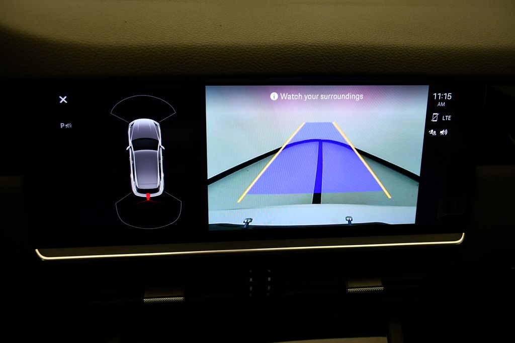 Thumbnail: 2023 Porsche Cayenne - 31