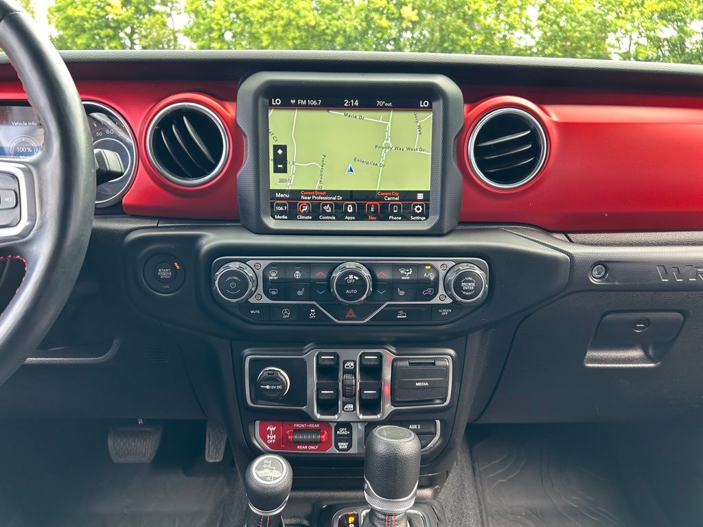 Thumbnail: 2022 Jeep Wrangler - 14