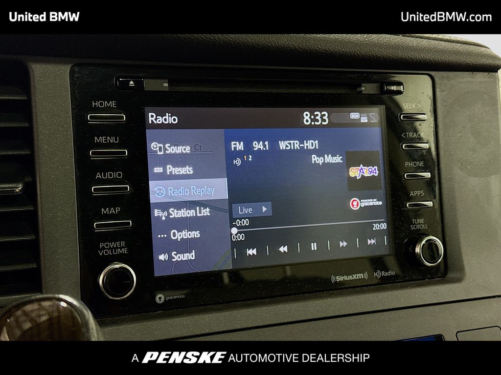 Thumbnail: 2020 Toyota Sienna - 8