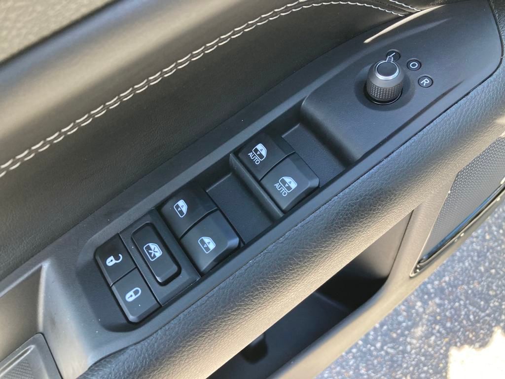 New 2024 Black Jeep Limited image 12