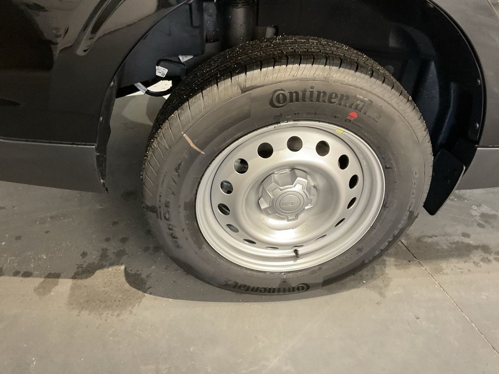 New 2026 Black Ford XL image 18