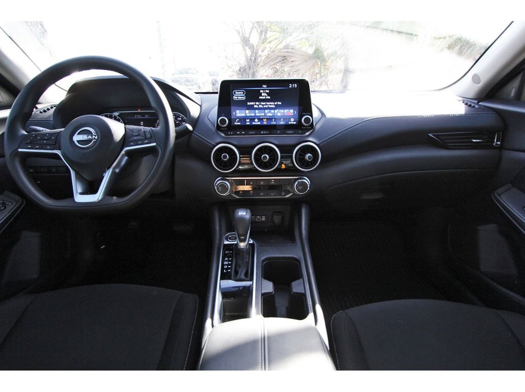 2025 Nissan Sentra SV - 8