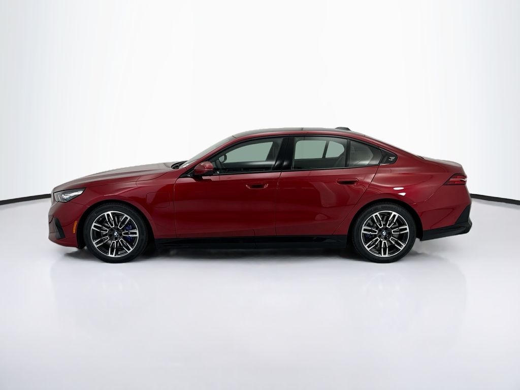 Thumbnail: 2027 BMW 5 Series - 8