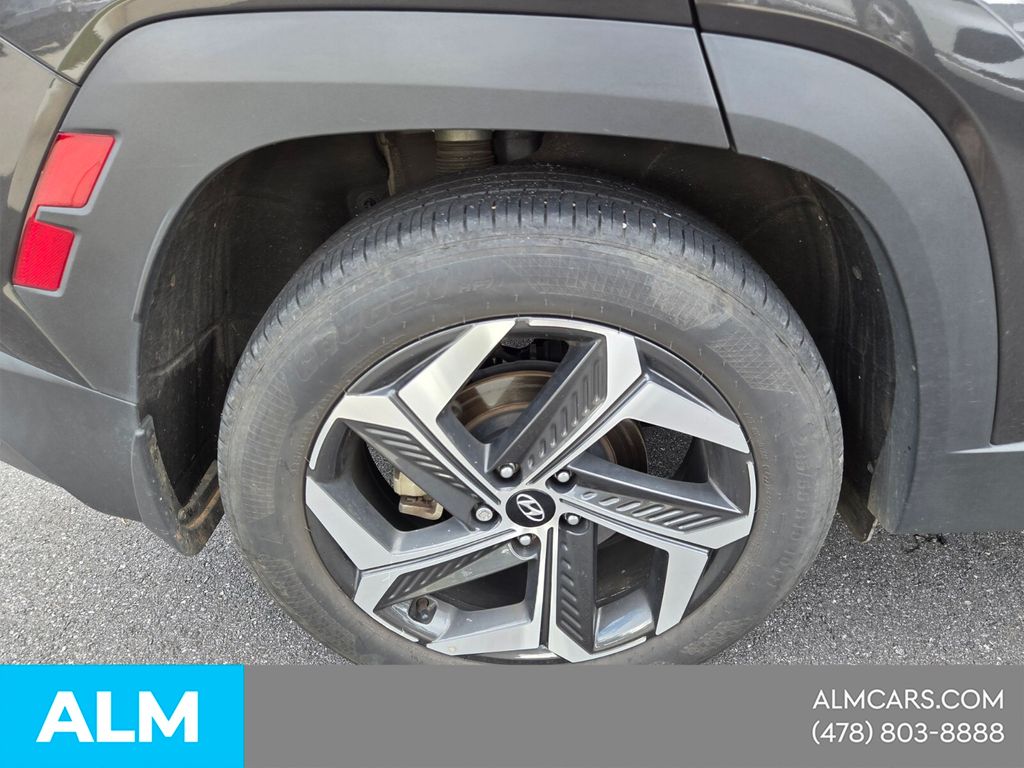 Used 2023 Gray Hyundai SEL image 16