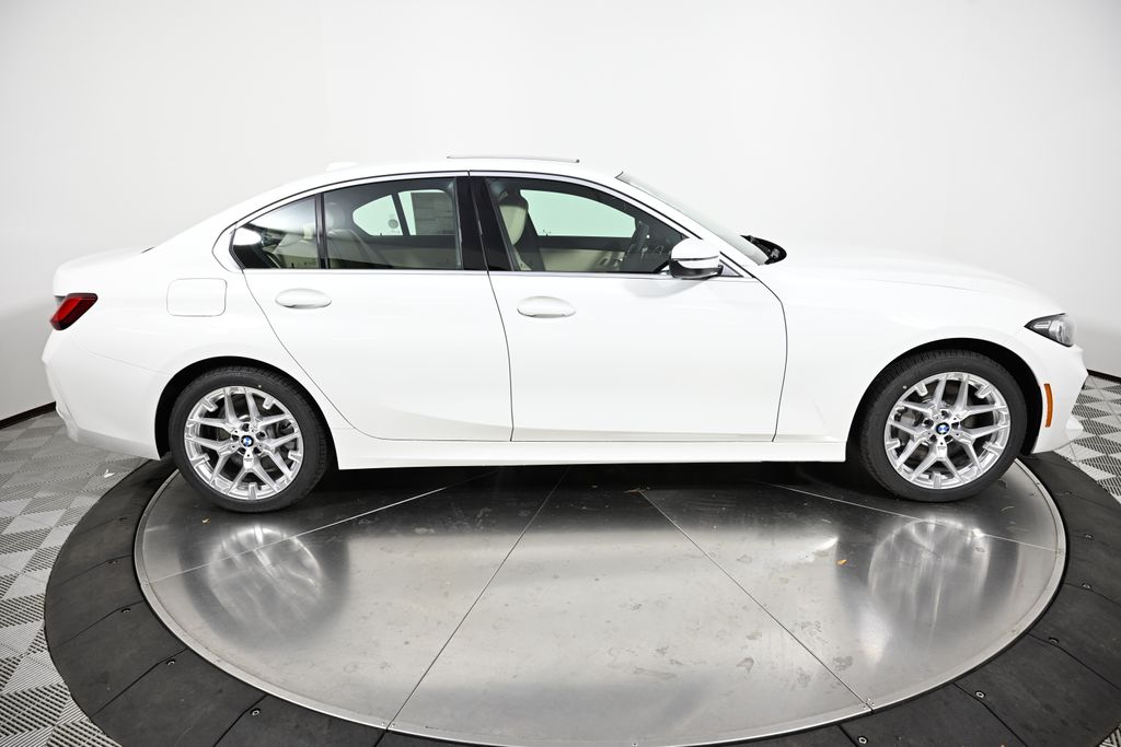 Thumbnail: 2026 BMW 3 Series - 6