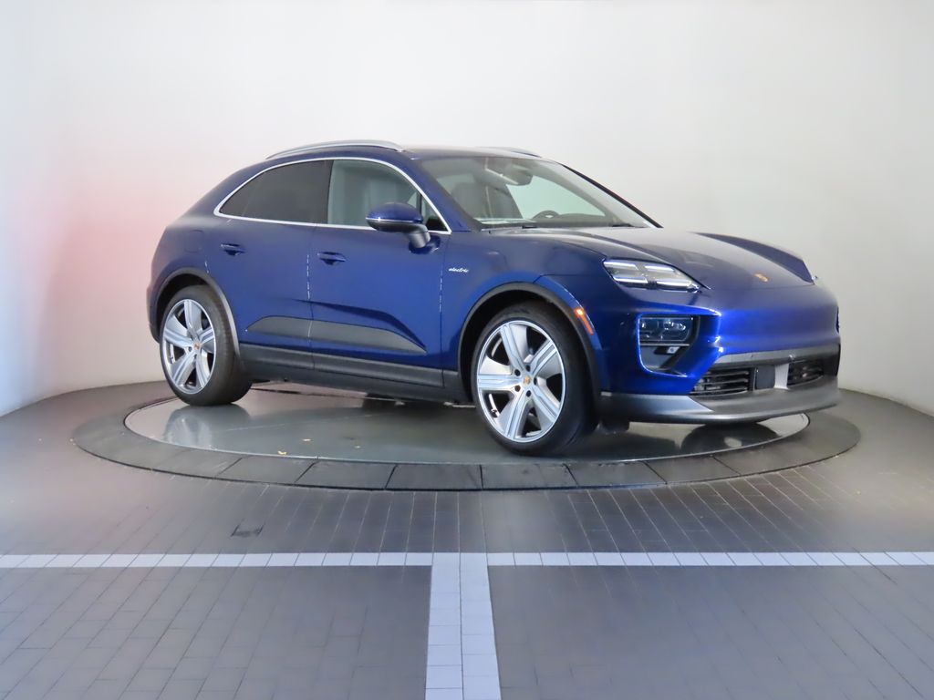 Thumbnail: 2024 Porsche Macan - 9