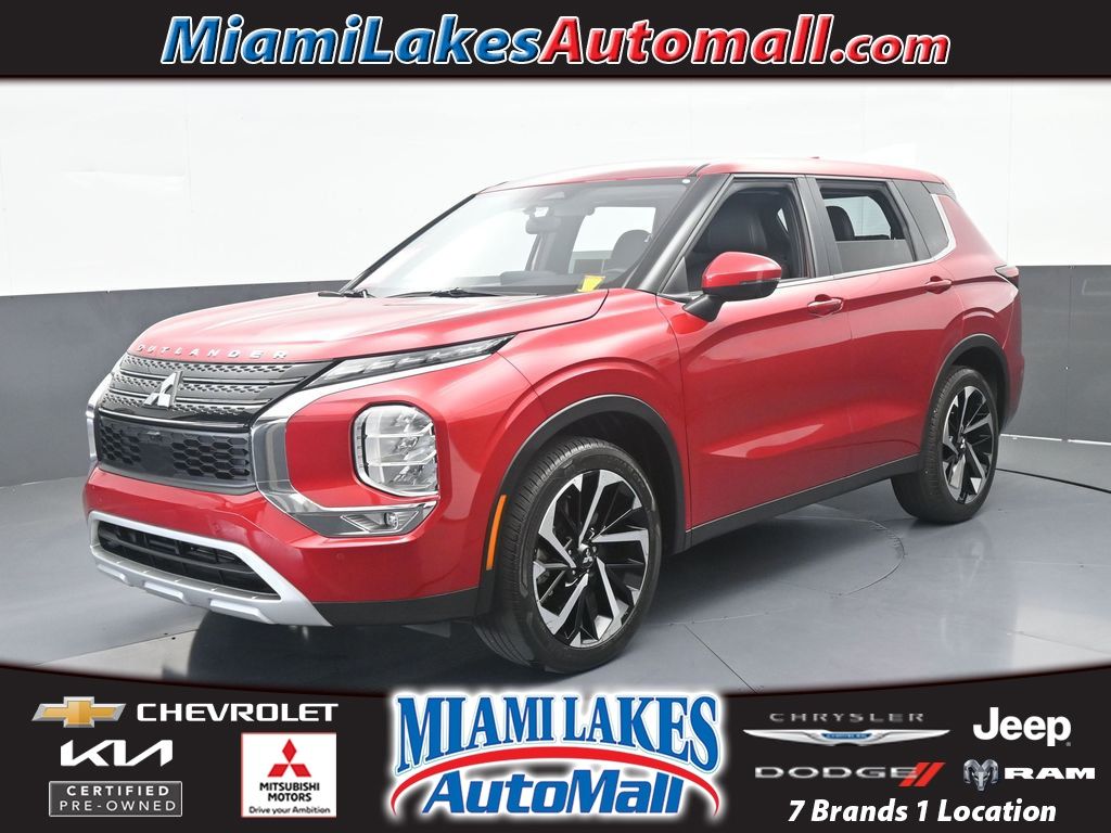 2024 Mitsubishi Outlander SE 2WD's photo