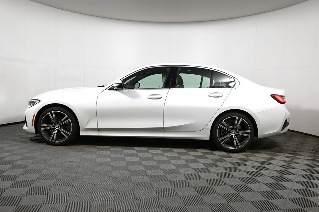 Thumbnail: 2021 BMW 3 Series - 2