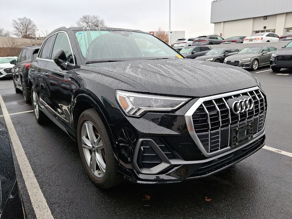 Thumbnail: 2020 Audi Q3 - 3