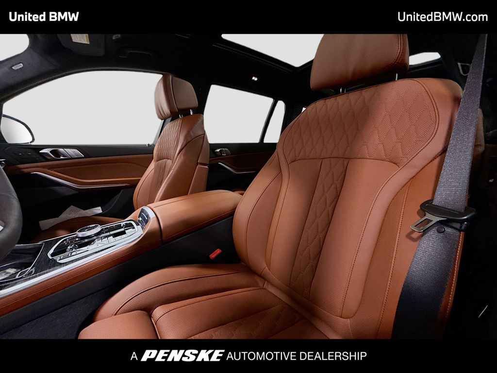 Thumbnail: 2027 BMW X7 - 5