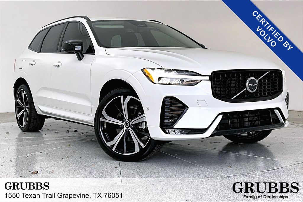 2025 Volvo XC60 B5 Ultra Dark Theme AWD