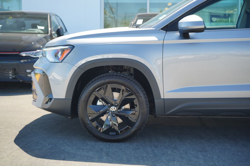 Thumbnail: 2025 Volkswagen Taos - 2