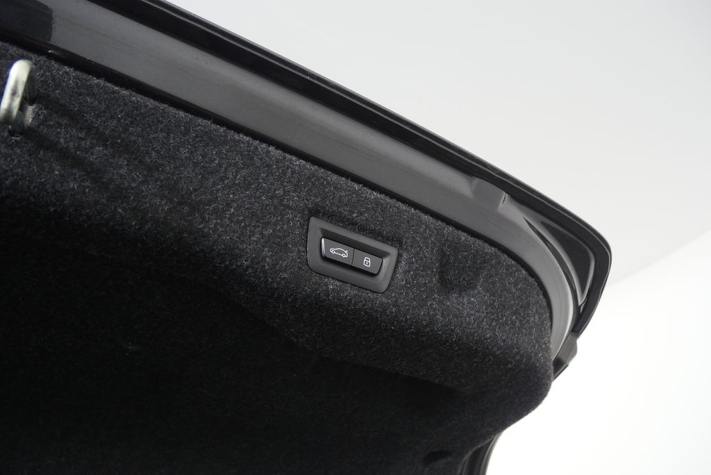 Thumbnail: 2025 BMW 5 Series - 17