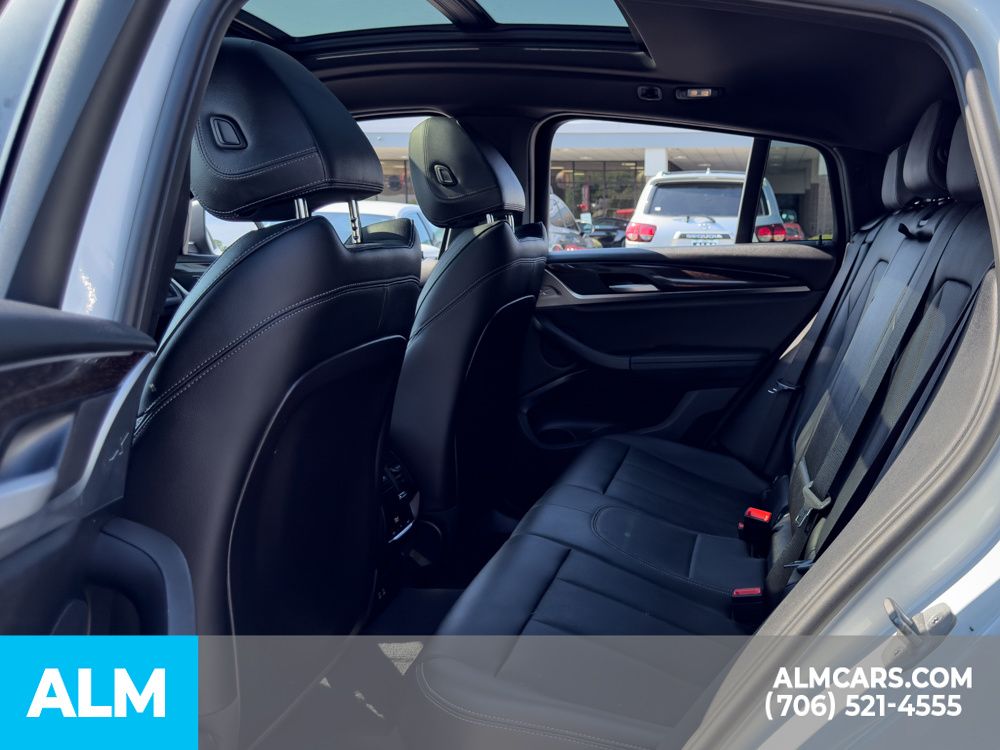 Used 2025 White BMW xDrive30i image 14