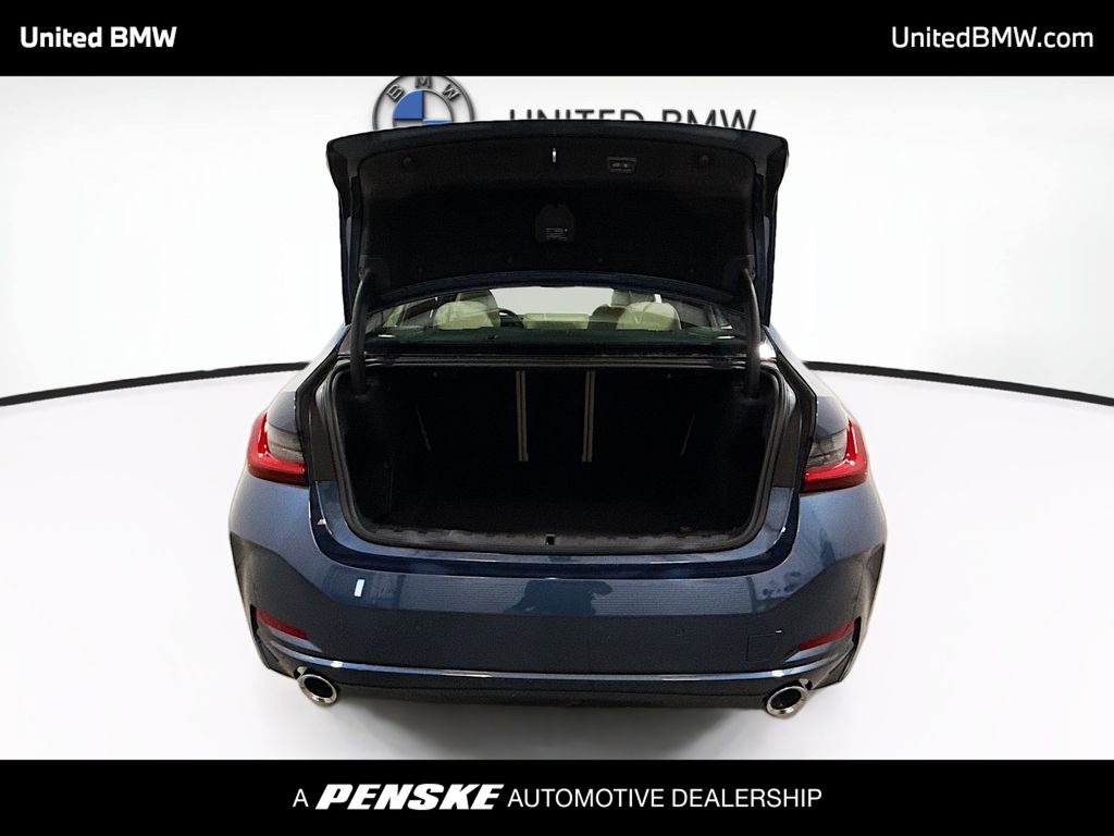 Thumbnail: 2026 BMW 3 Series - 14