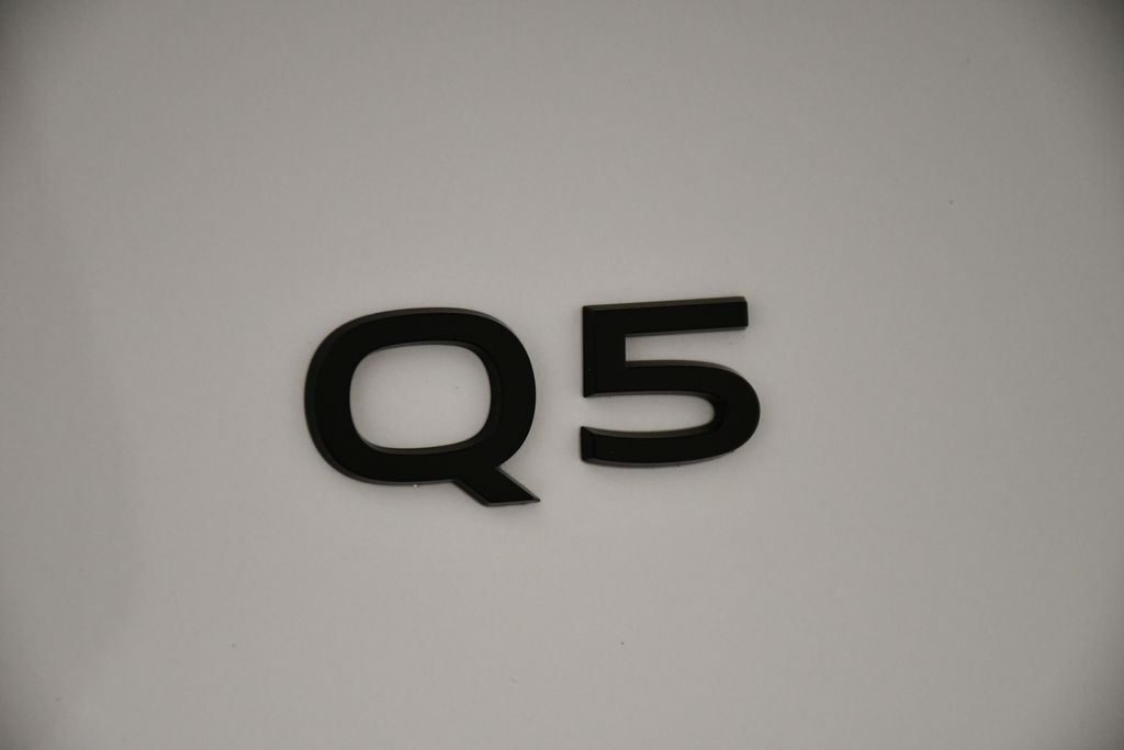 2025 Audi Q5 Premium 9