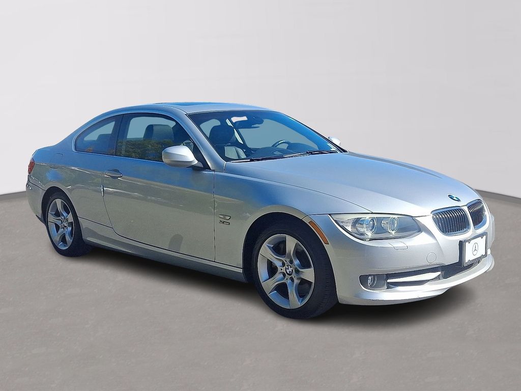 Thumbnail: 2013 BMW 3 Series - 3