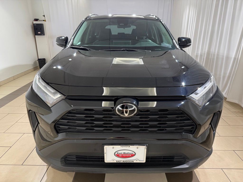 Thumbnail: 2025 Toyota RAV4 - 8