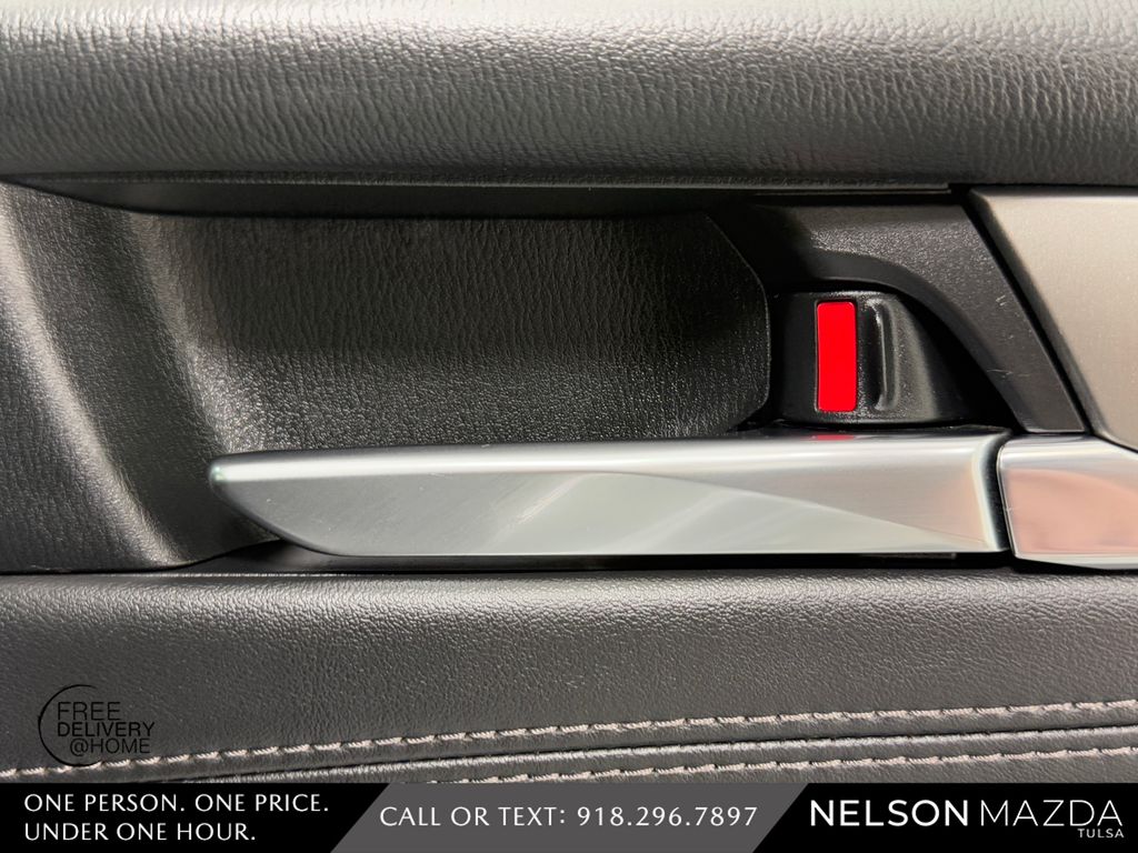 Used 2018 Silver Mazda Touring image 41