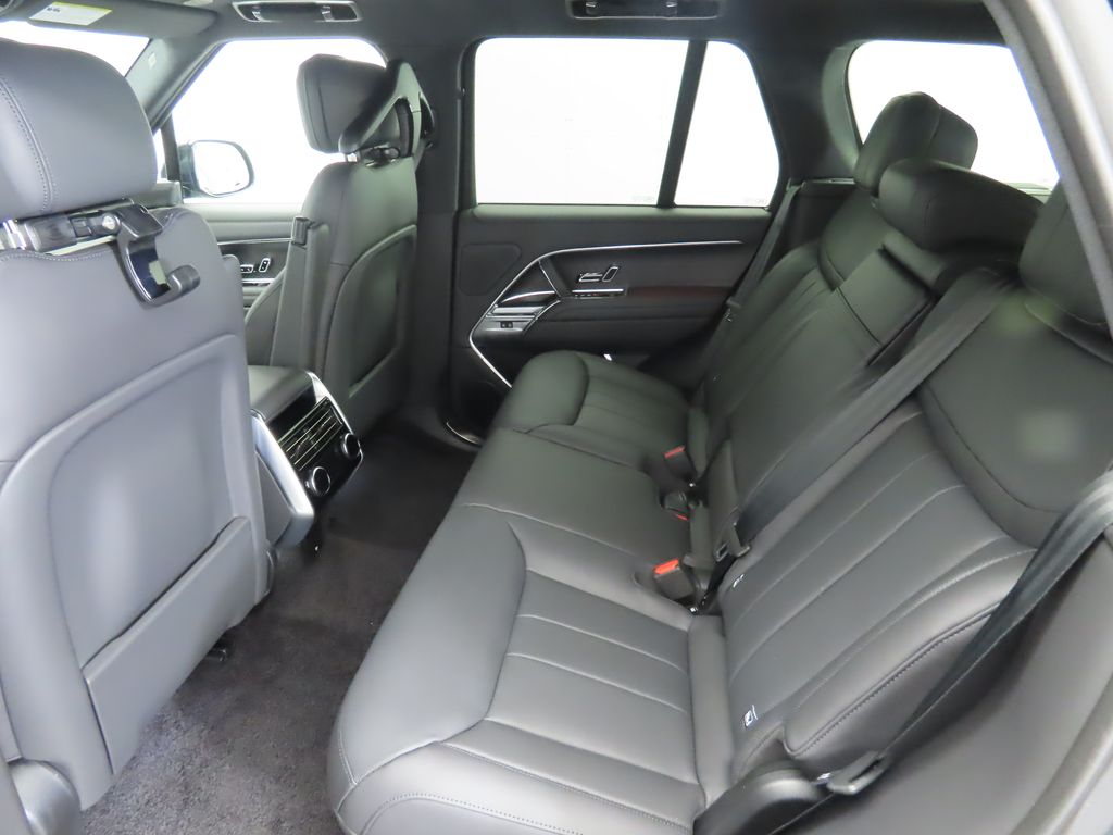 Thumbnail: 2026 Land Rover Range Rover - 20