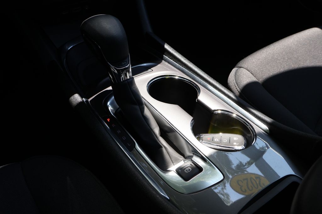 Thumbnail: 2023 Chevrolet Malibu - 20