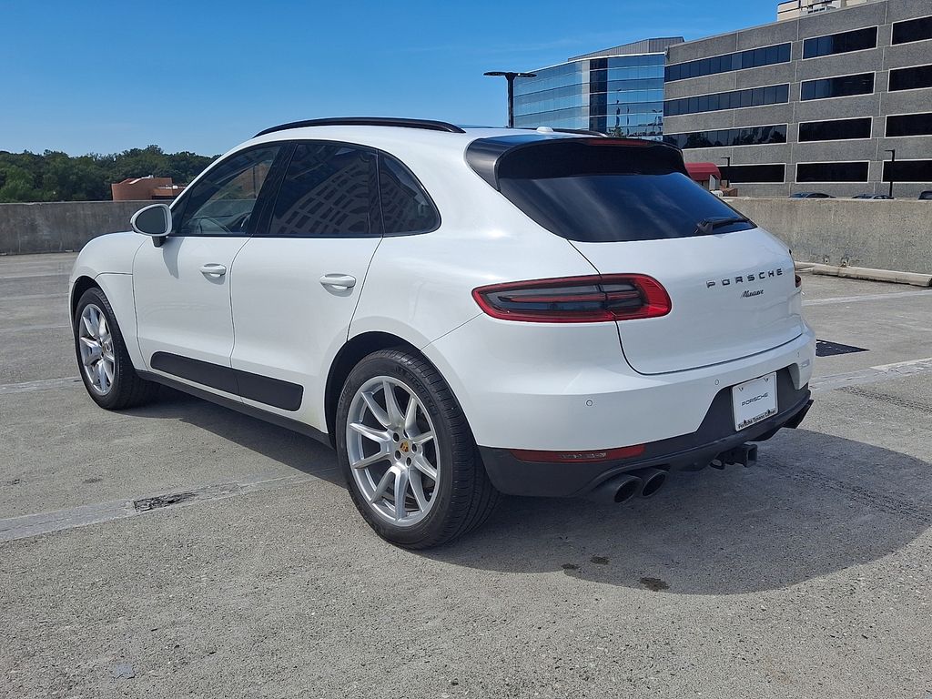Thumbnail: 2018 Porsche Macan - 3