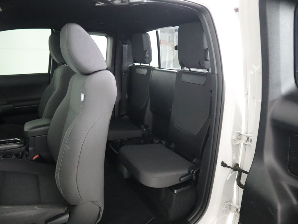 Thumbnail: 2017 Toyota Tacoma - 22