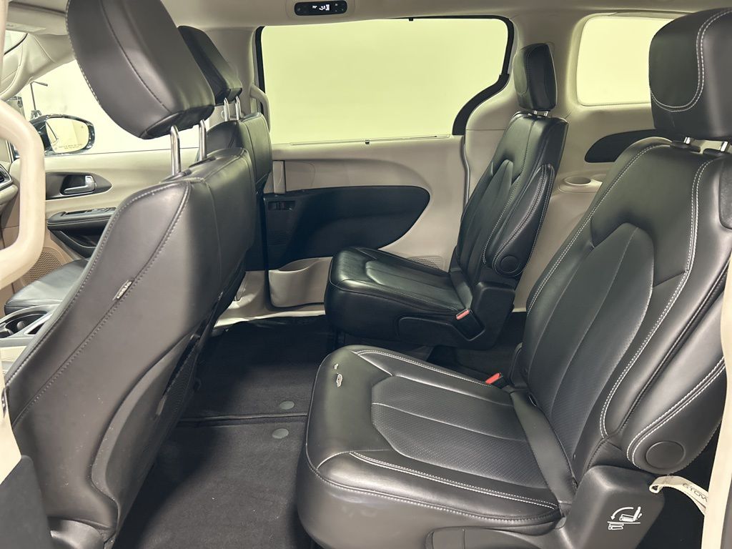 used 2024 Chrysler Pacifica car, priced at $29,979