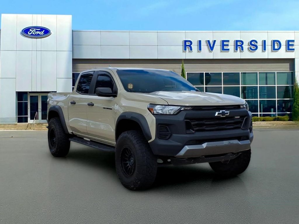 Sand Dune Metallic 2023 Chevrolet Colorado Pickup Truck Four-Wheel Drive 8-Speed Automatic