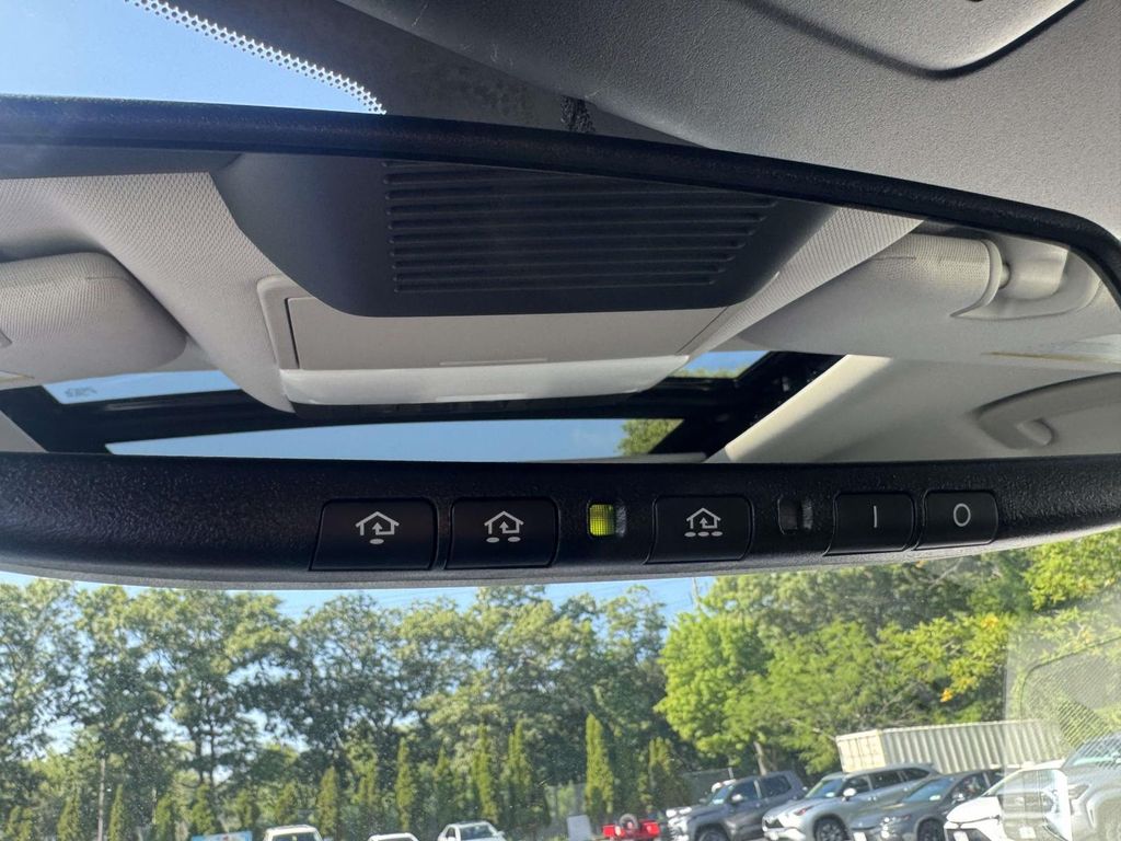 Used 2022 Nissan Pathfinder SUV