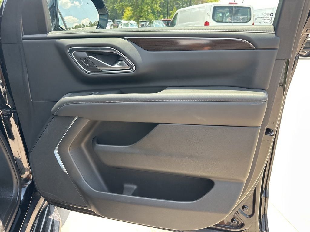 2022 Onyx Black GMC Yukon XL SLE 4X4 SUV