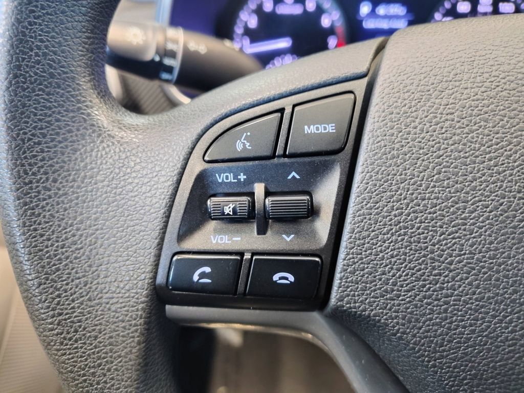 Used Car 2020 Hyundai Tucson  Value For Sale Under $20,000 In Floresville, Texas