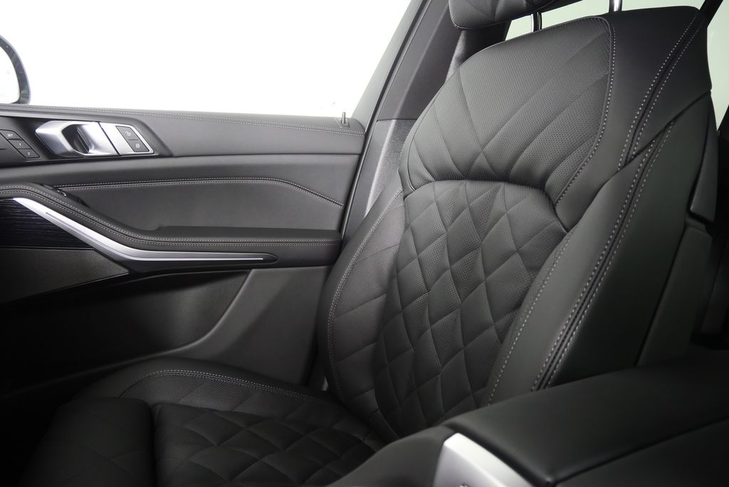 Thumbnail: 2026 BMW X5 - 26