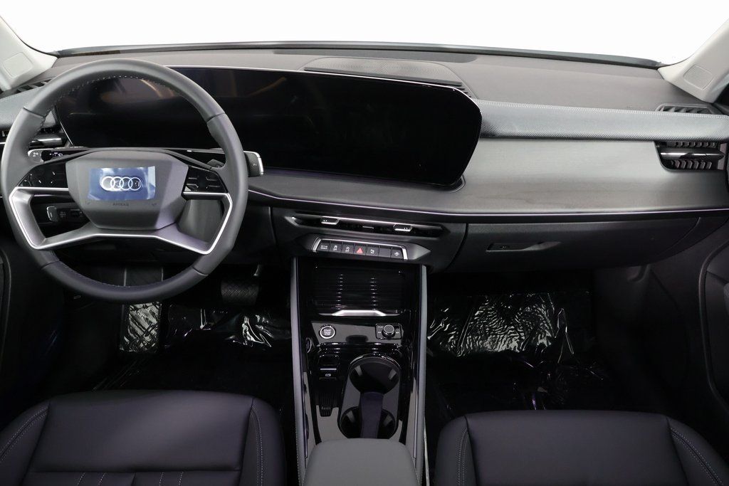 Thumbnail: 2026 Audi Q3 - 4