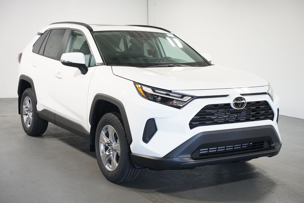 Thumbnail: 2025 Toyota RAV4 - 3